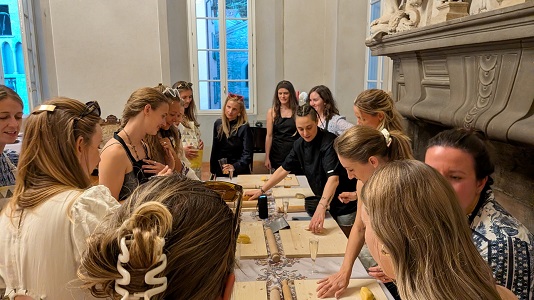 Beatrice explains how to prepare the dough